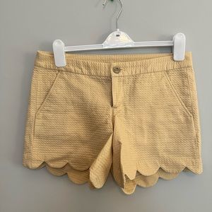 Lilly Pulitzer Gold Shorts size 4 Buttercup 5 inch